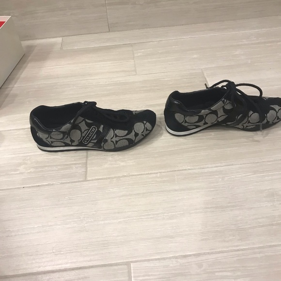 Coach Katelyn Sneakers - Picture 3 of 7